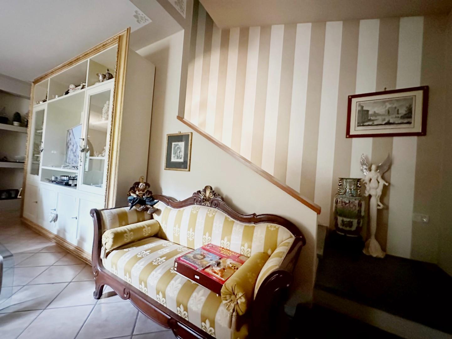 Villa con giardino a Lamporecchio
