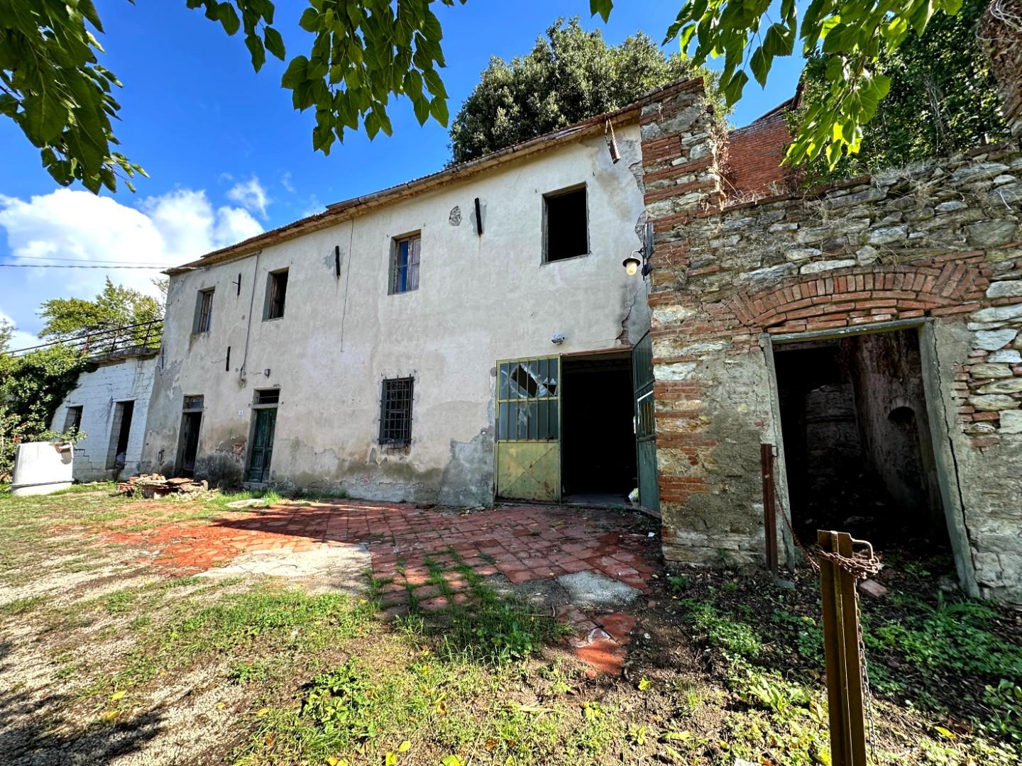 Rustico con giardino a Serravalle Pistoiese