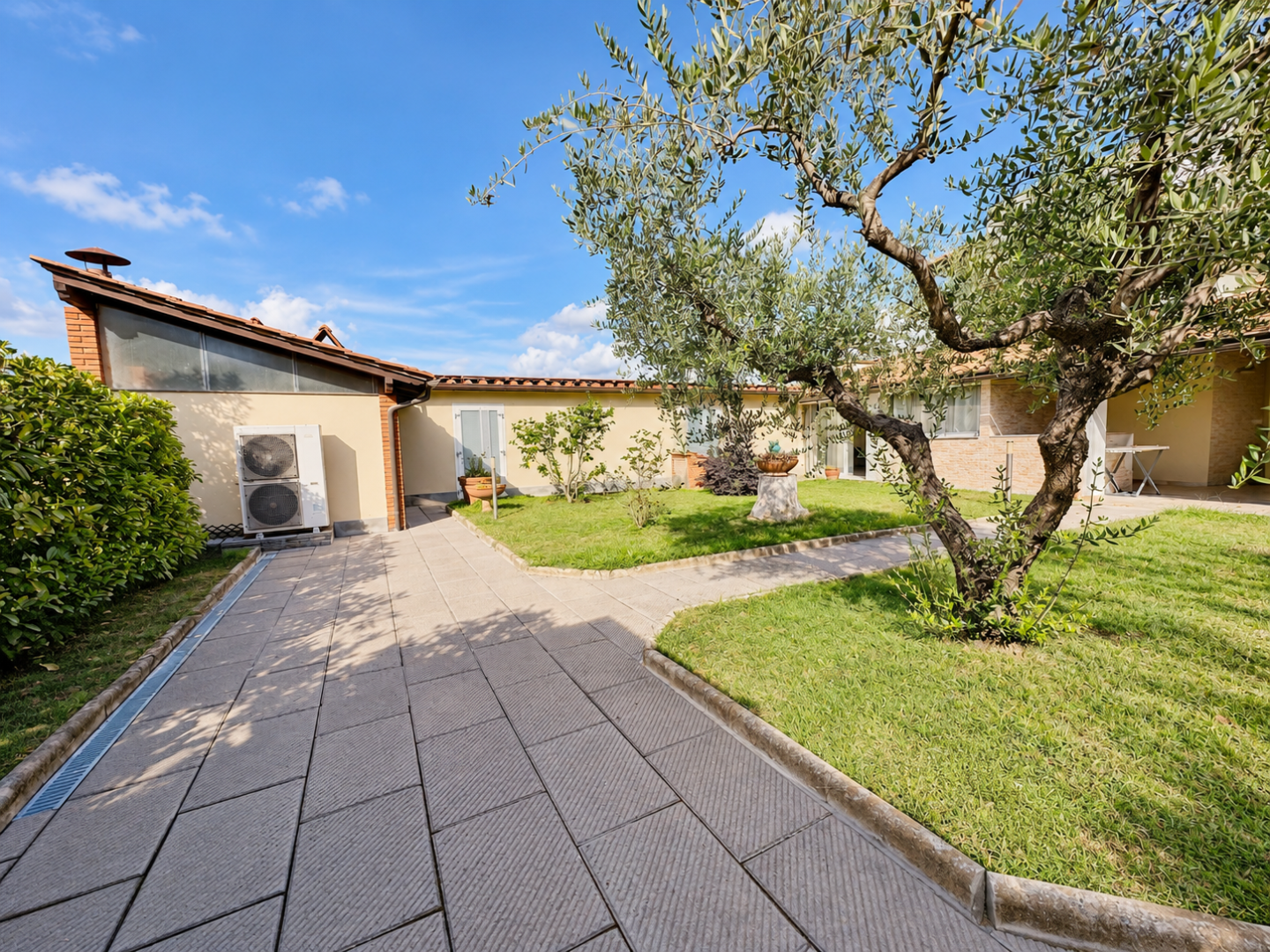 Casa indipendente con giardino a Uzzano