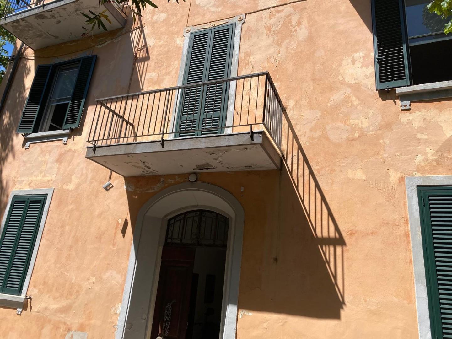 Villa con giardino, Pisa pratale