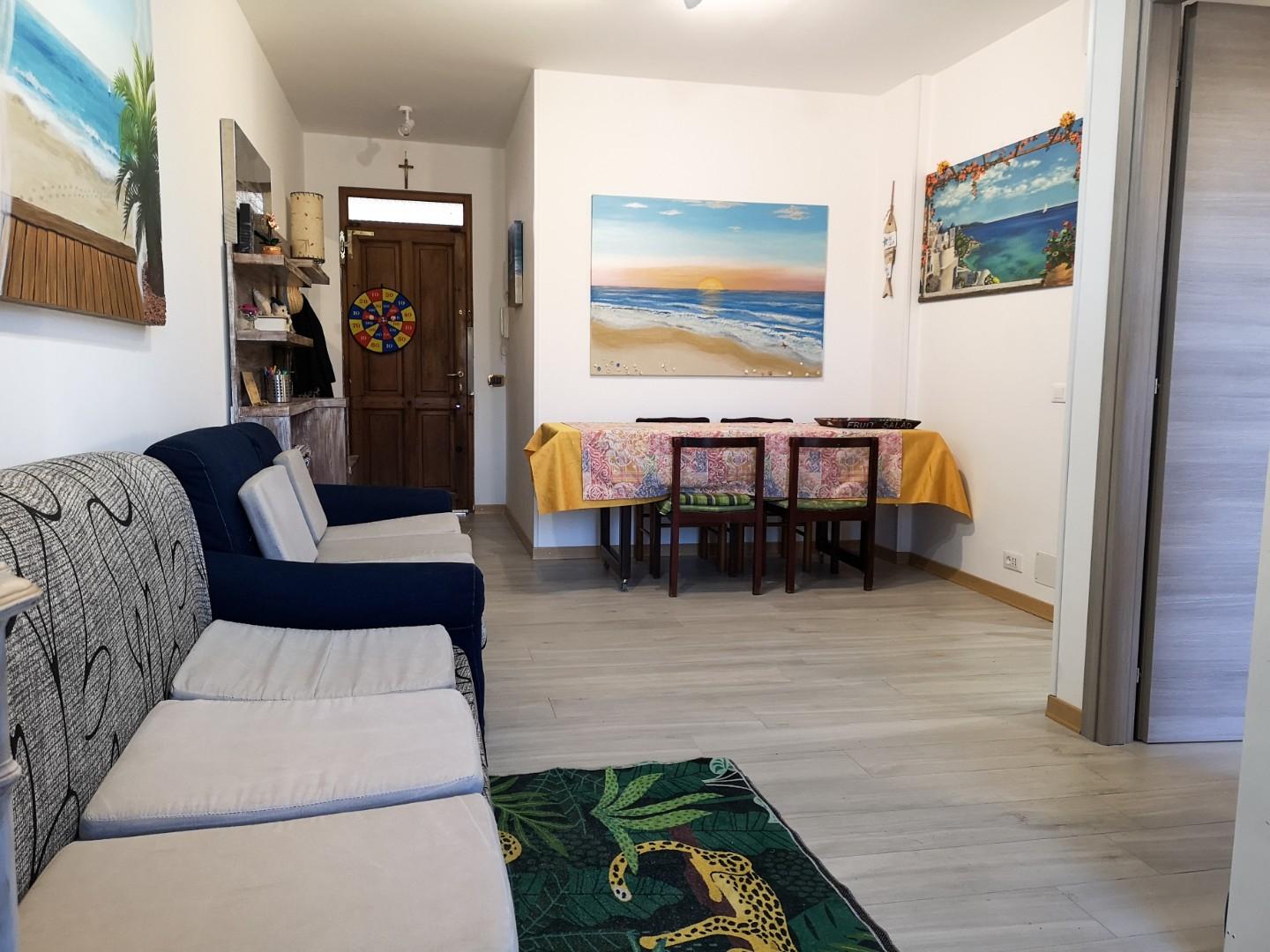 Quadrilocale con giardino, Massa marina di