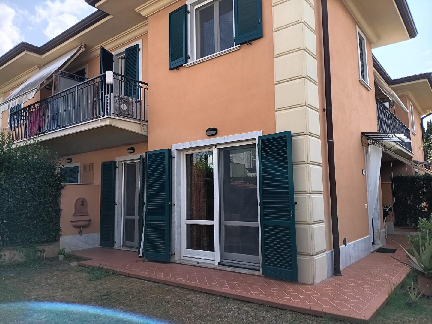 Casa indipendente in vendita, Massa poveromo