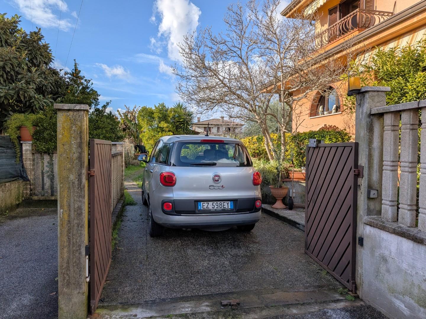 Casa indipendente con giardino, Massa quercioli