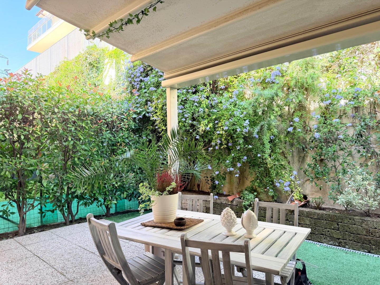 Quadrilocale con giardino a Massa