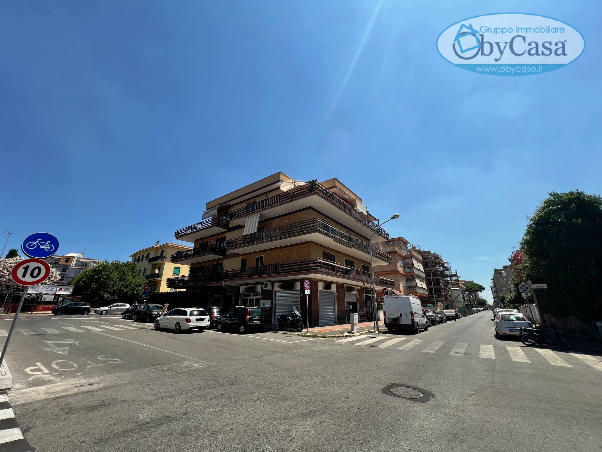 Appartamento 4 locali in vendita a Ladispoli, ladispoli