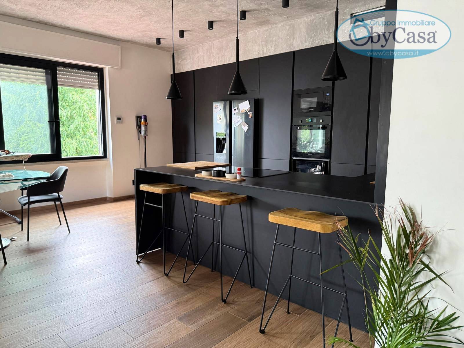 Appartamento 4 locali in vendita a Ladispoli, ladispoli