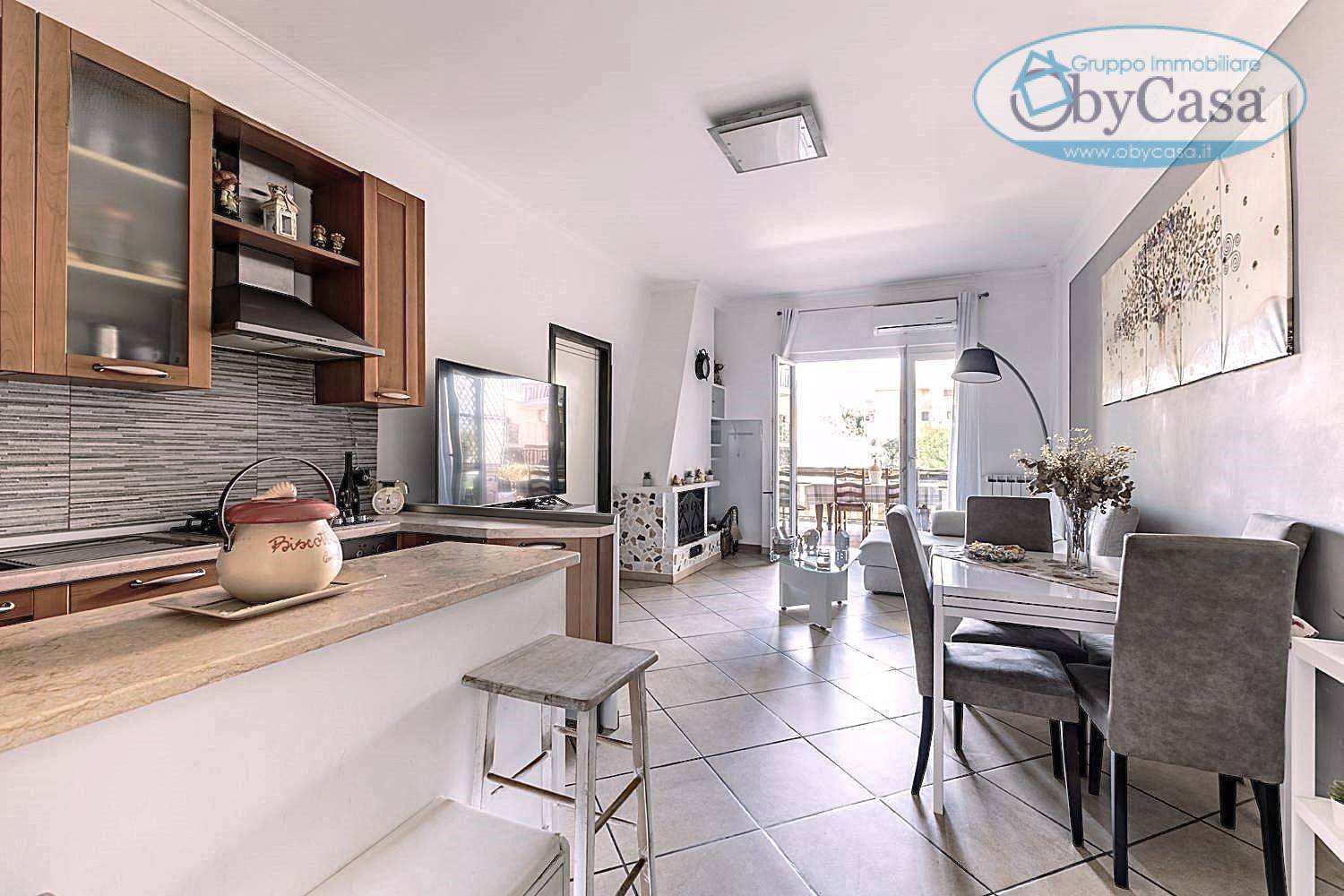 Appartamento 4 locali in vendita a Ladispoli, Marina San Nicola