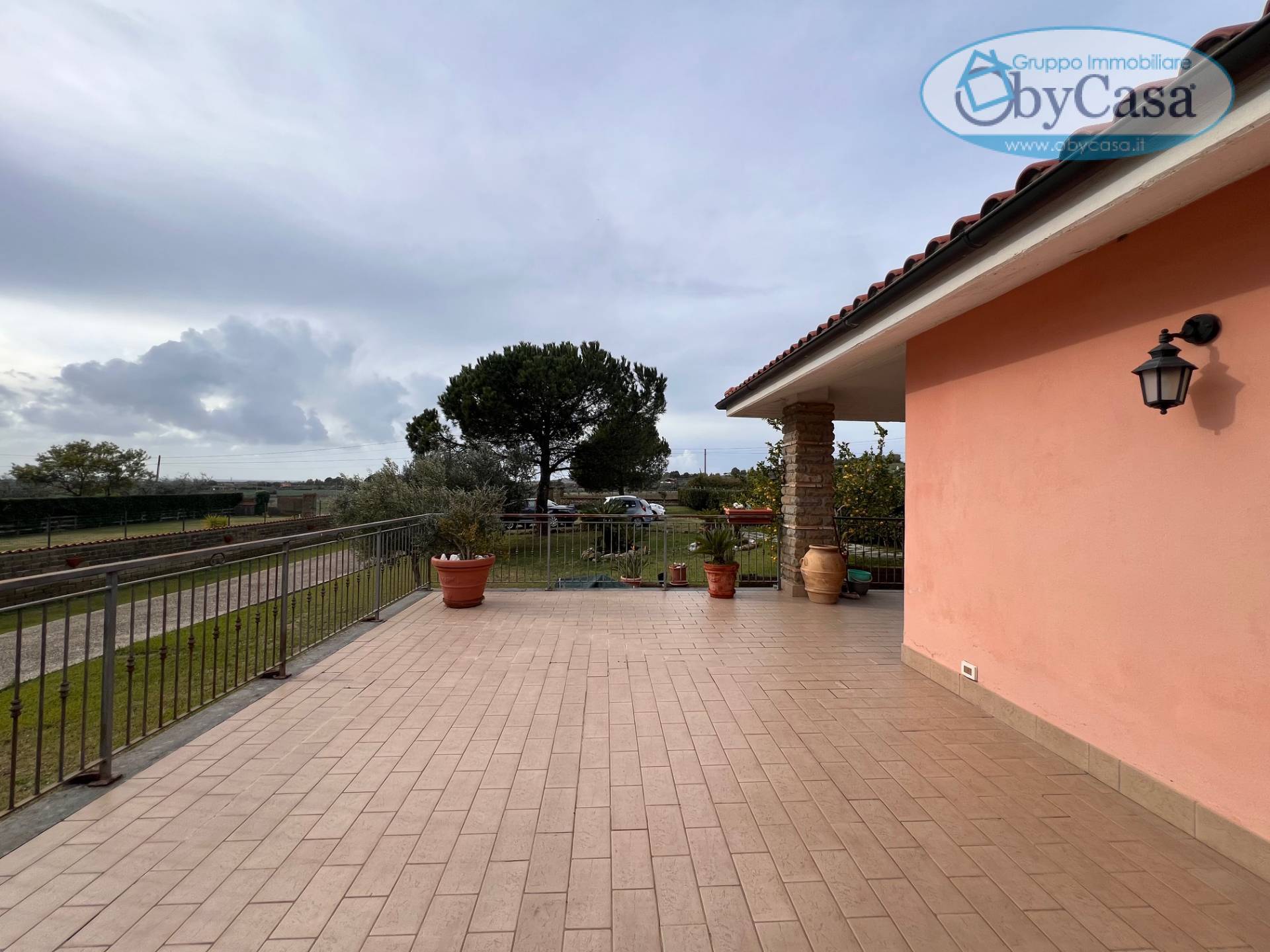 Villa Bifamiliare in vendita a Cerveteri, Campagna (Via del Sasso)