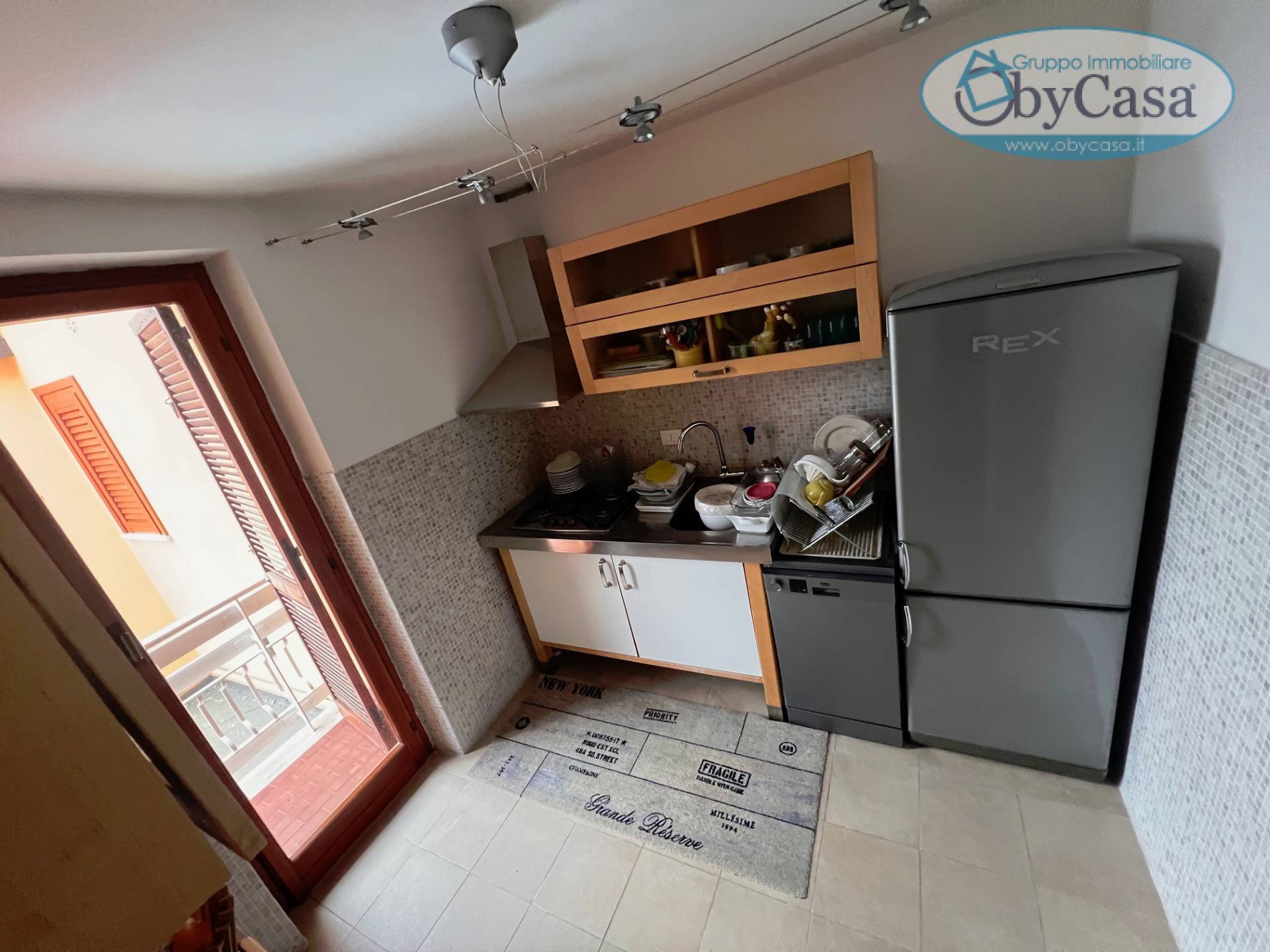 Appartamento 4 locali in vendita a Ladispoli, Marina San Nicola