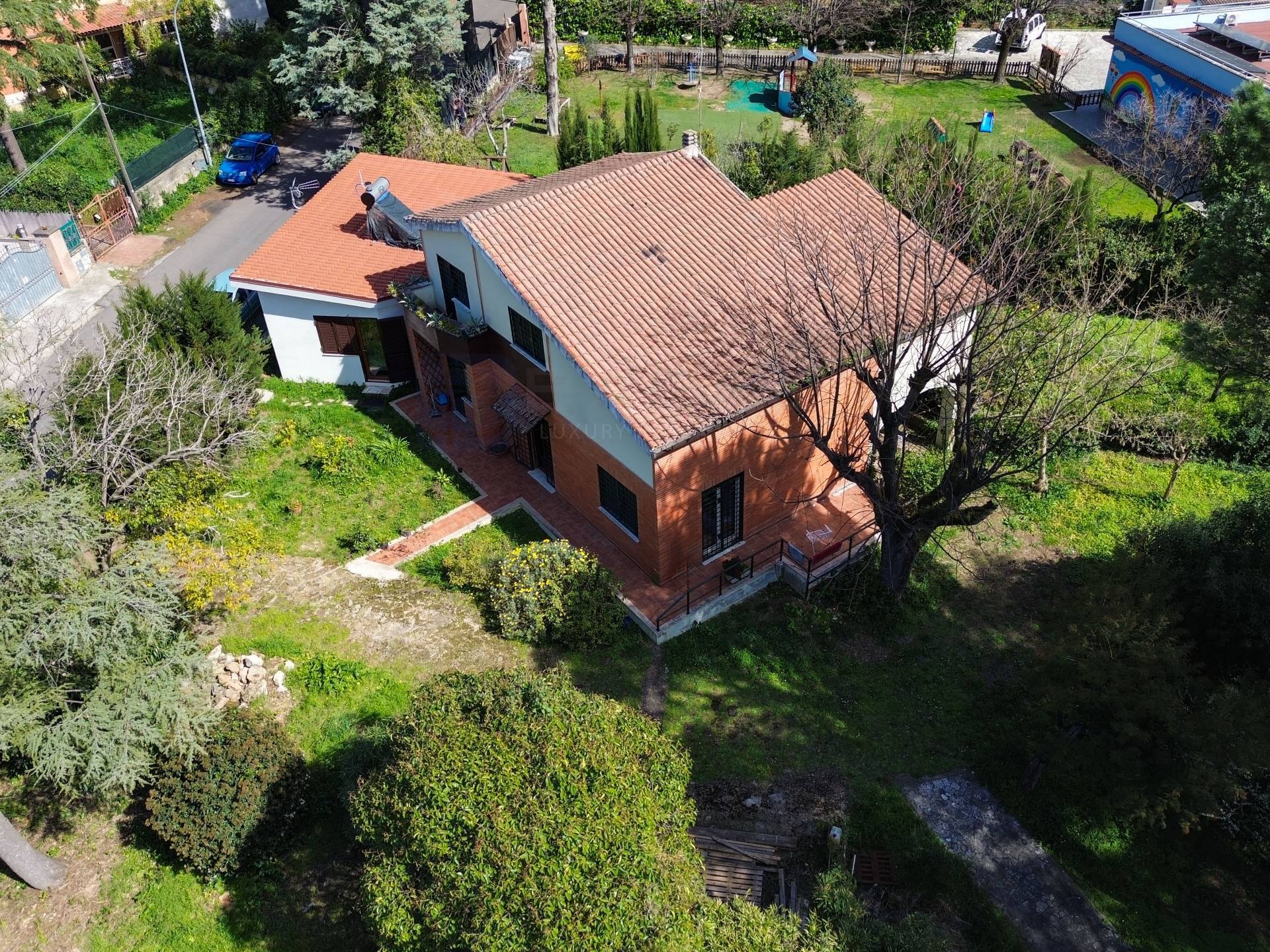 Villa da ristrutturare a Guidonia Montecelio