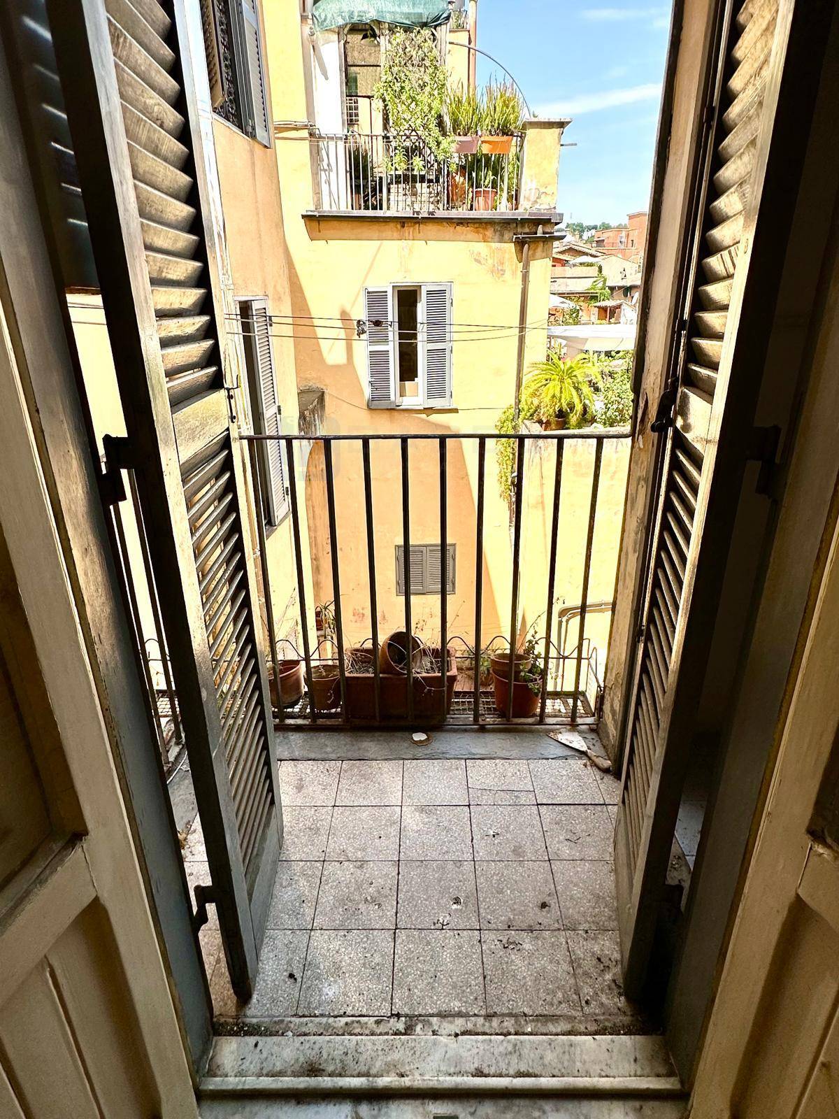 Appartamento in vendita a Roma, Trastevere