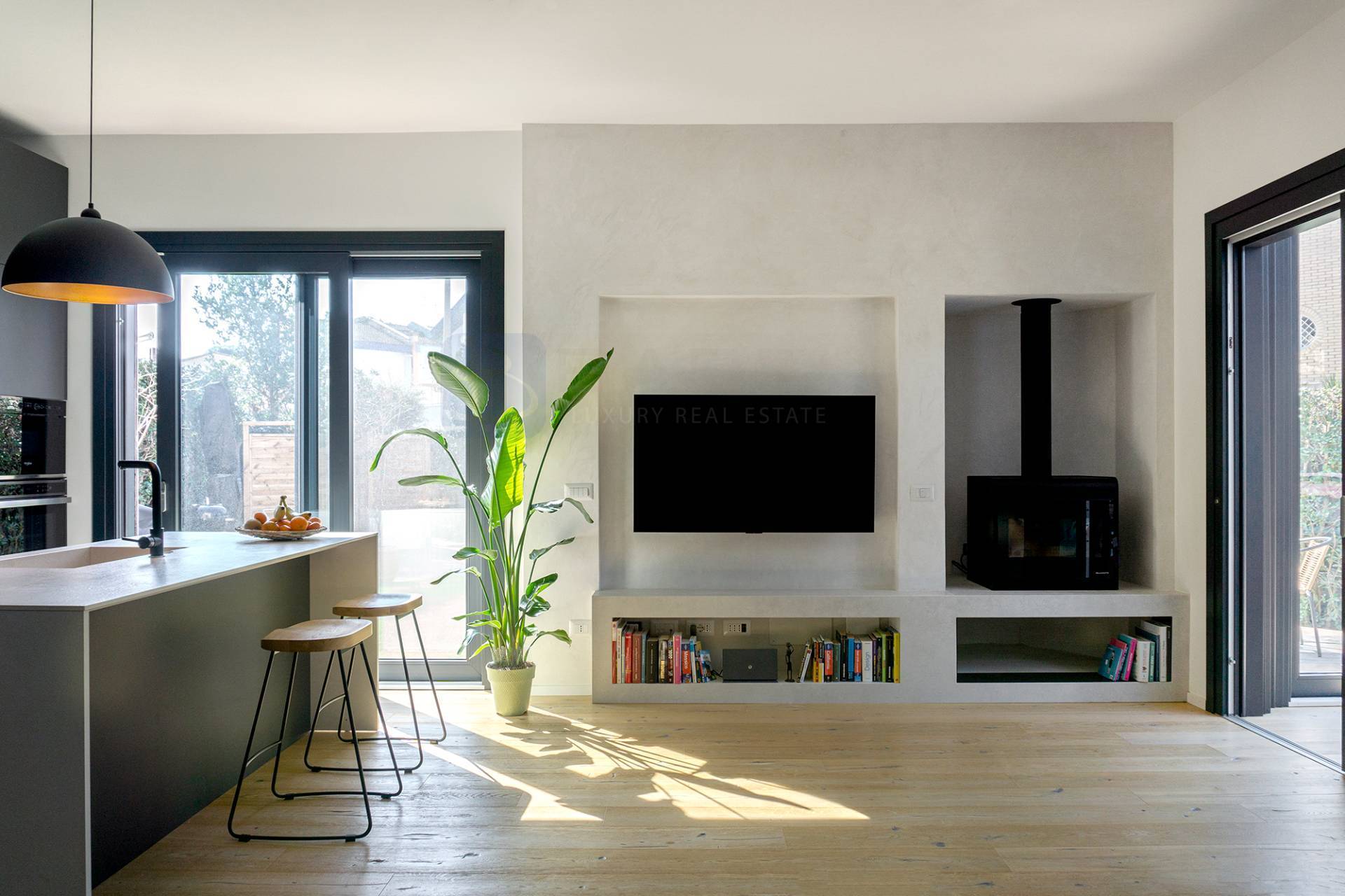 Porzione di villa in vendita a Fiumicino, Fregene