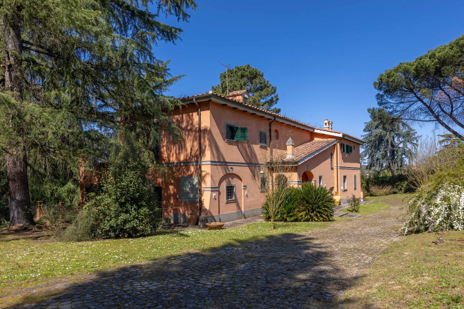 Villa in vendita a Riano, Belvedere