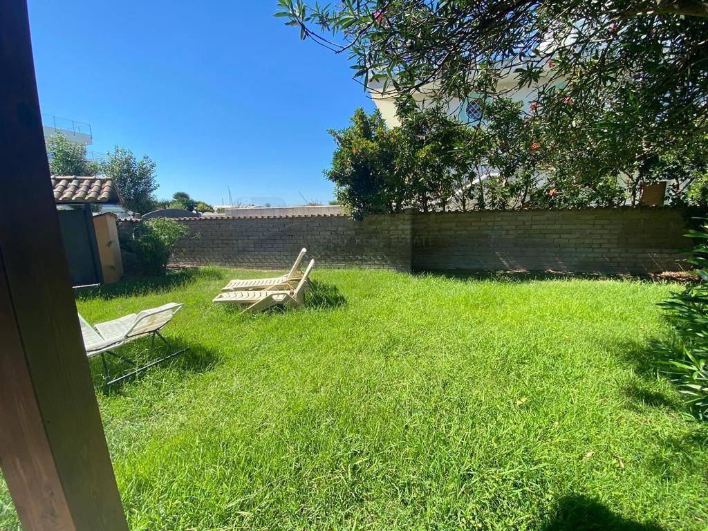 Villa in vendita a Fiumicino, Fregene