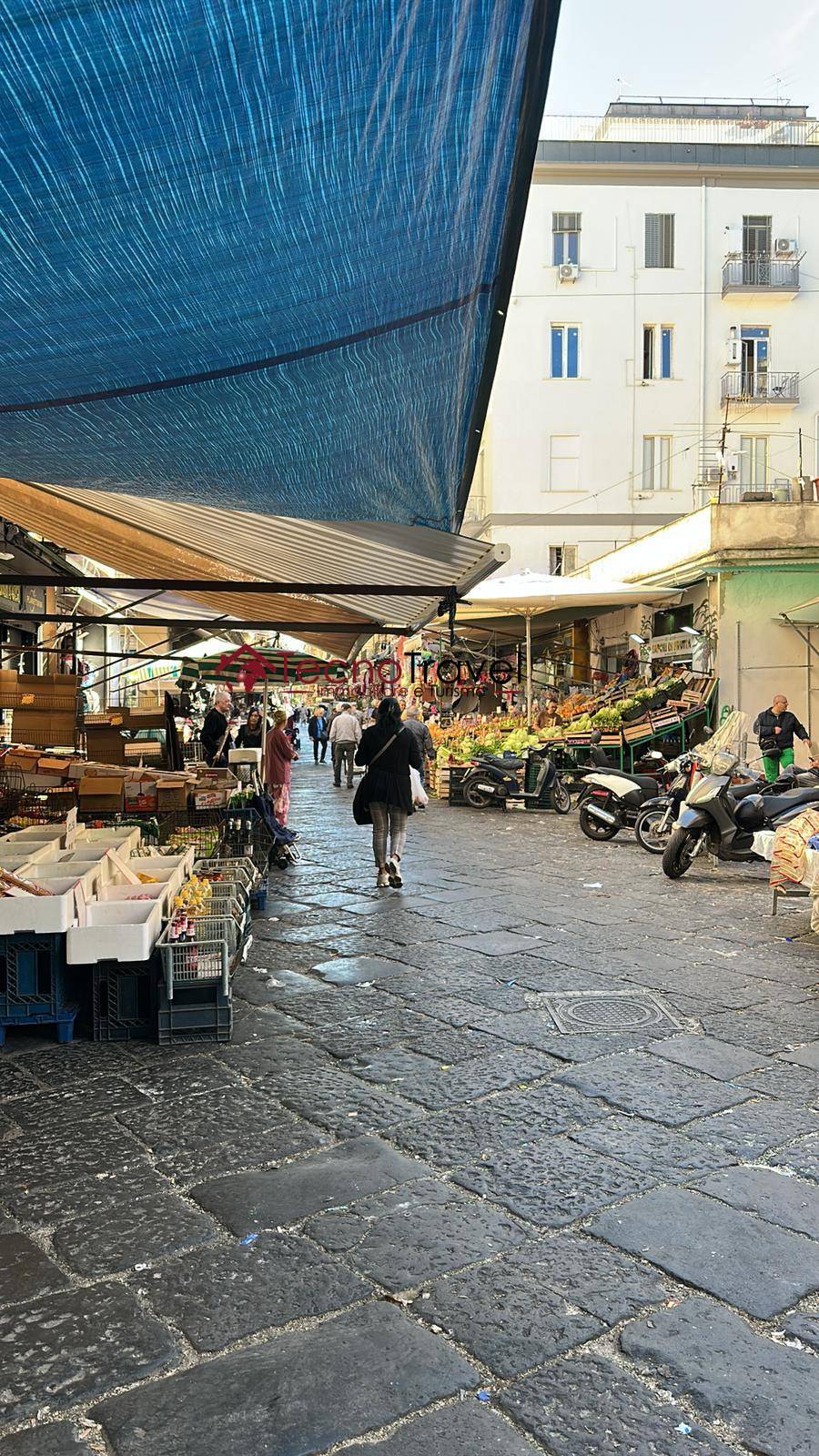 appartamento in vendita a Napoli in zona Pendino / San Giuseppe