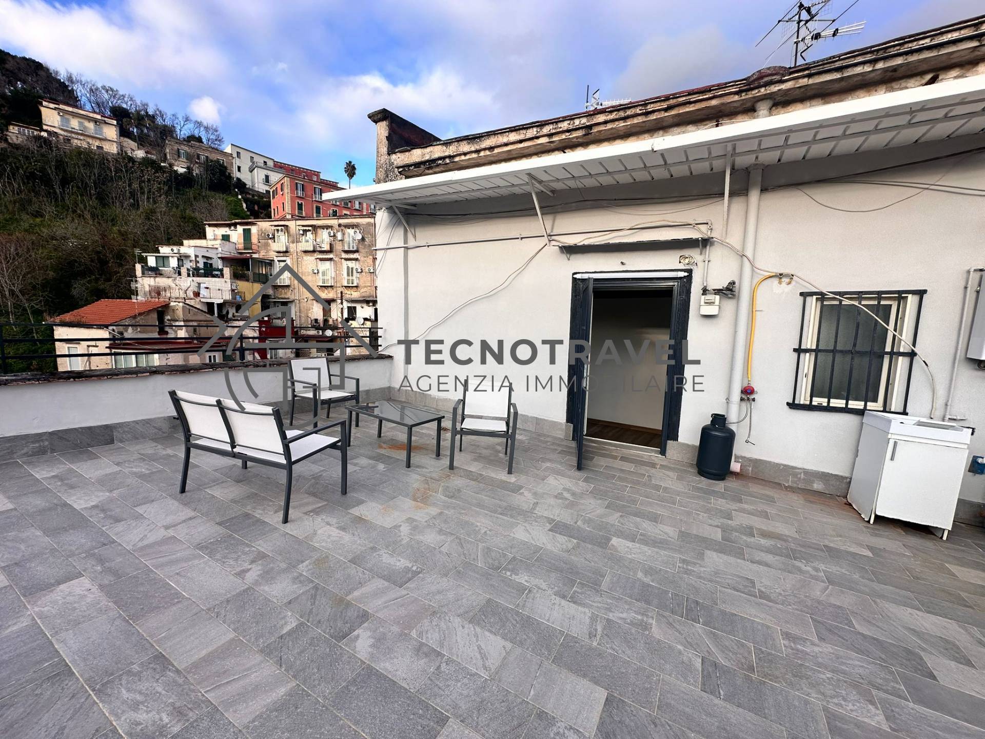 Appartamento in vendita a Napoli