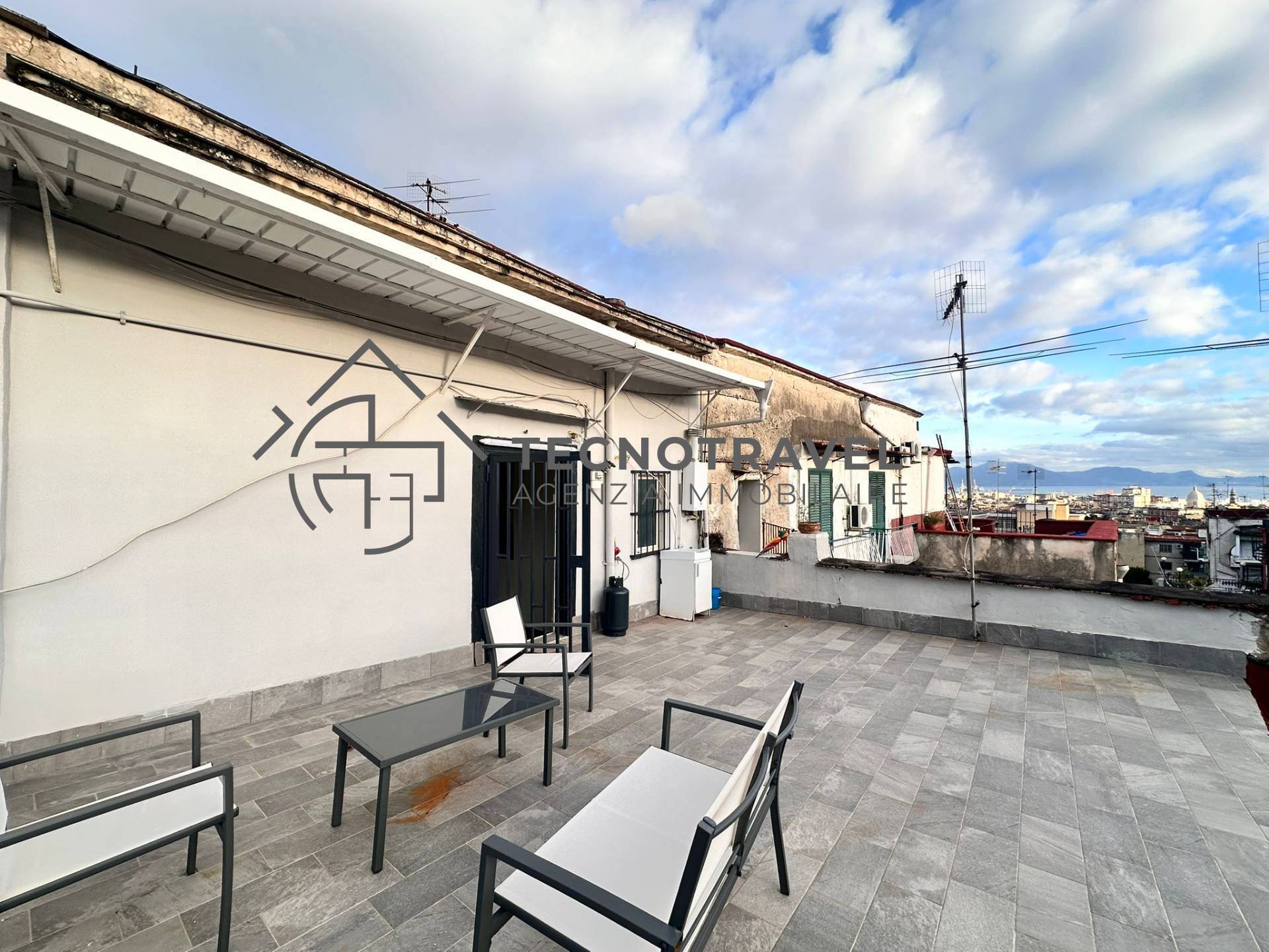 Appartamento in vendita a Napoli