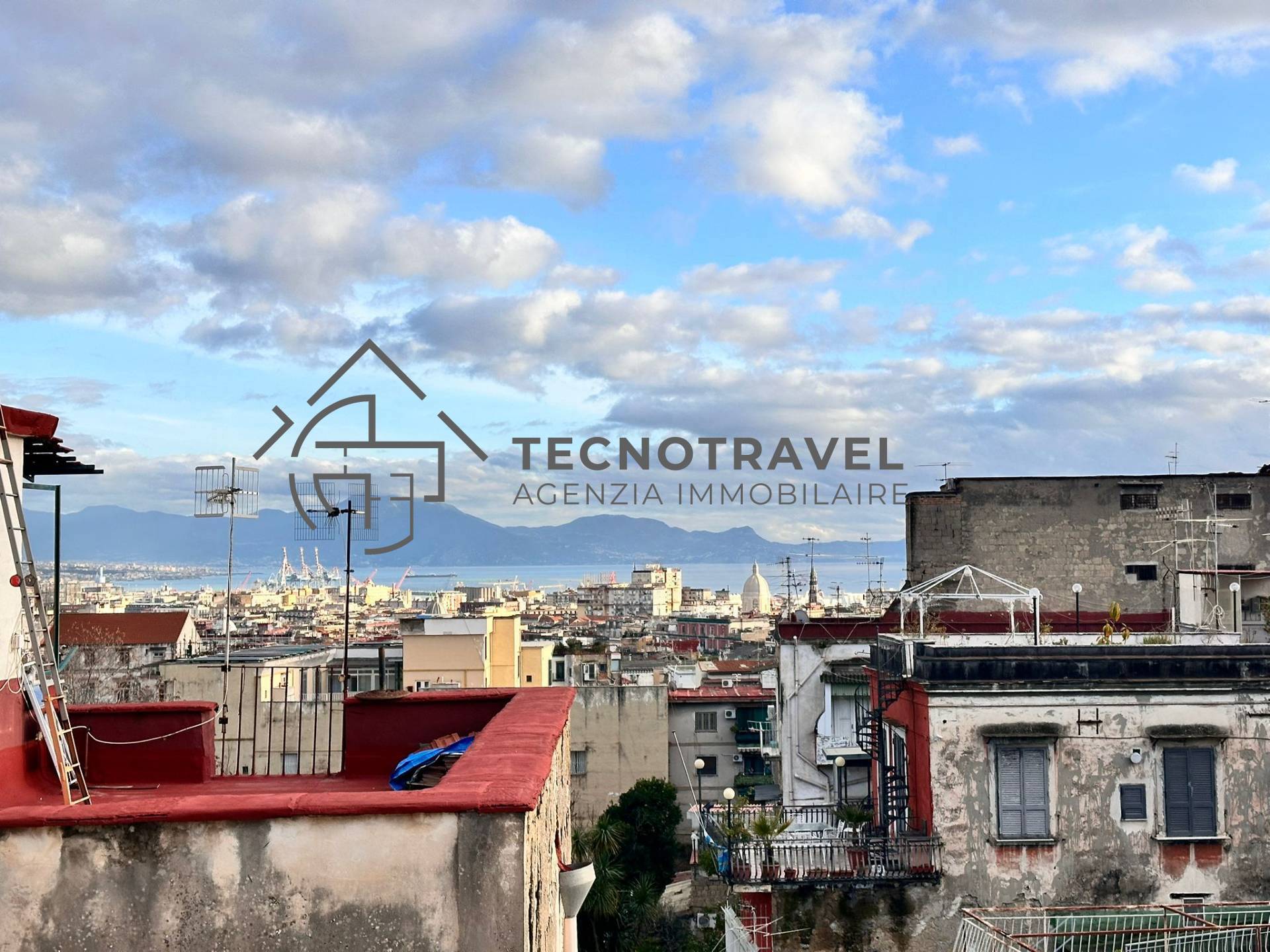 Appartamento in vendita a Napoli