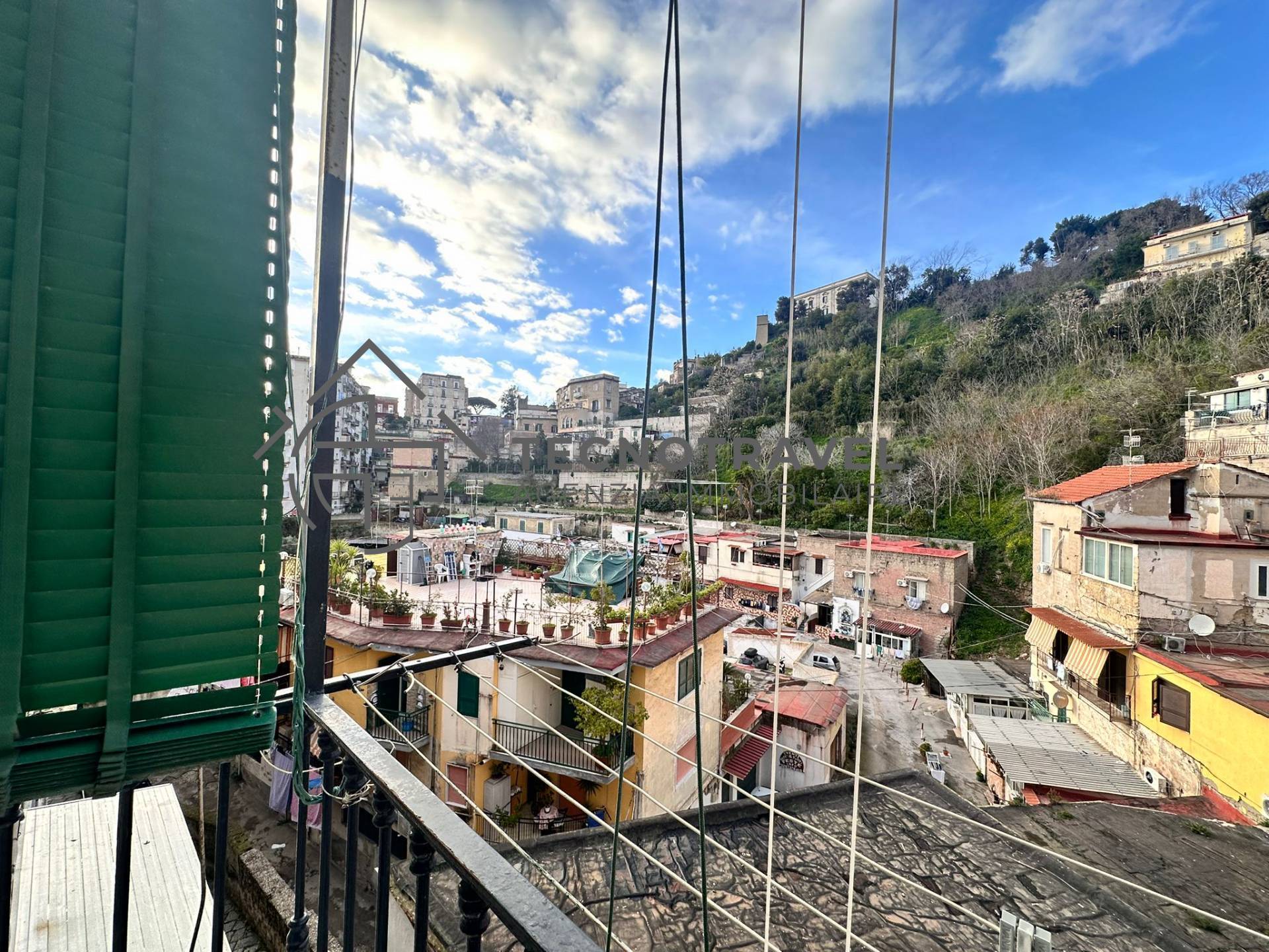 Appartamento in vendita a Napoli