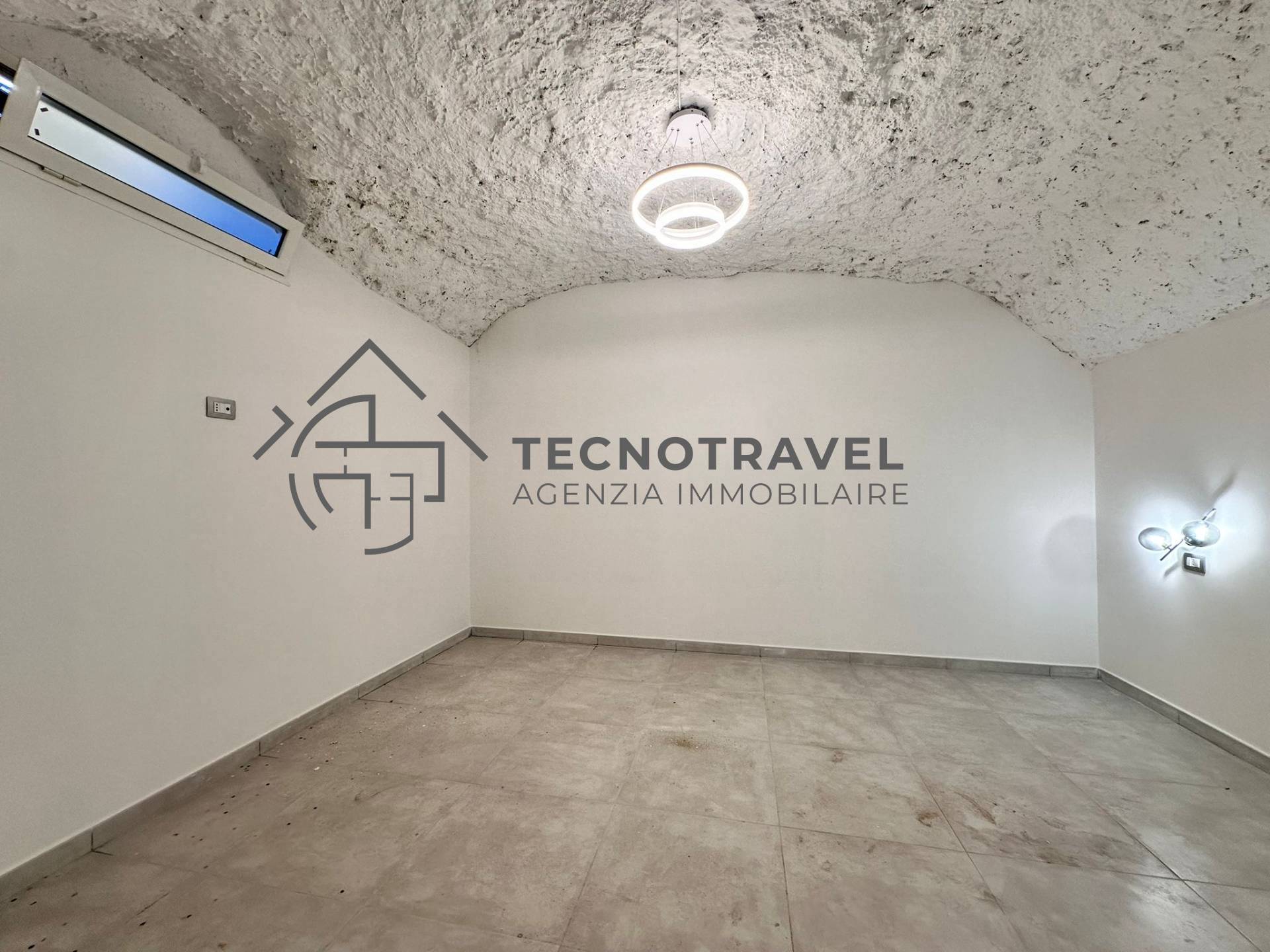 Appartamento in vendita a Napoli, Vicaria