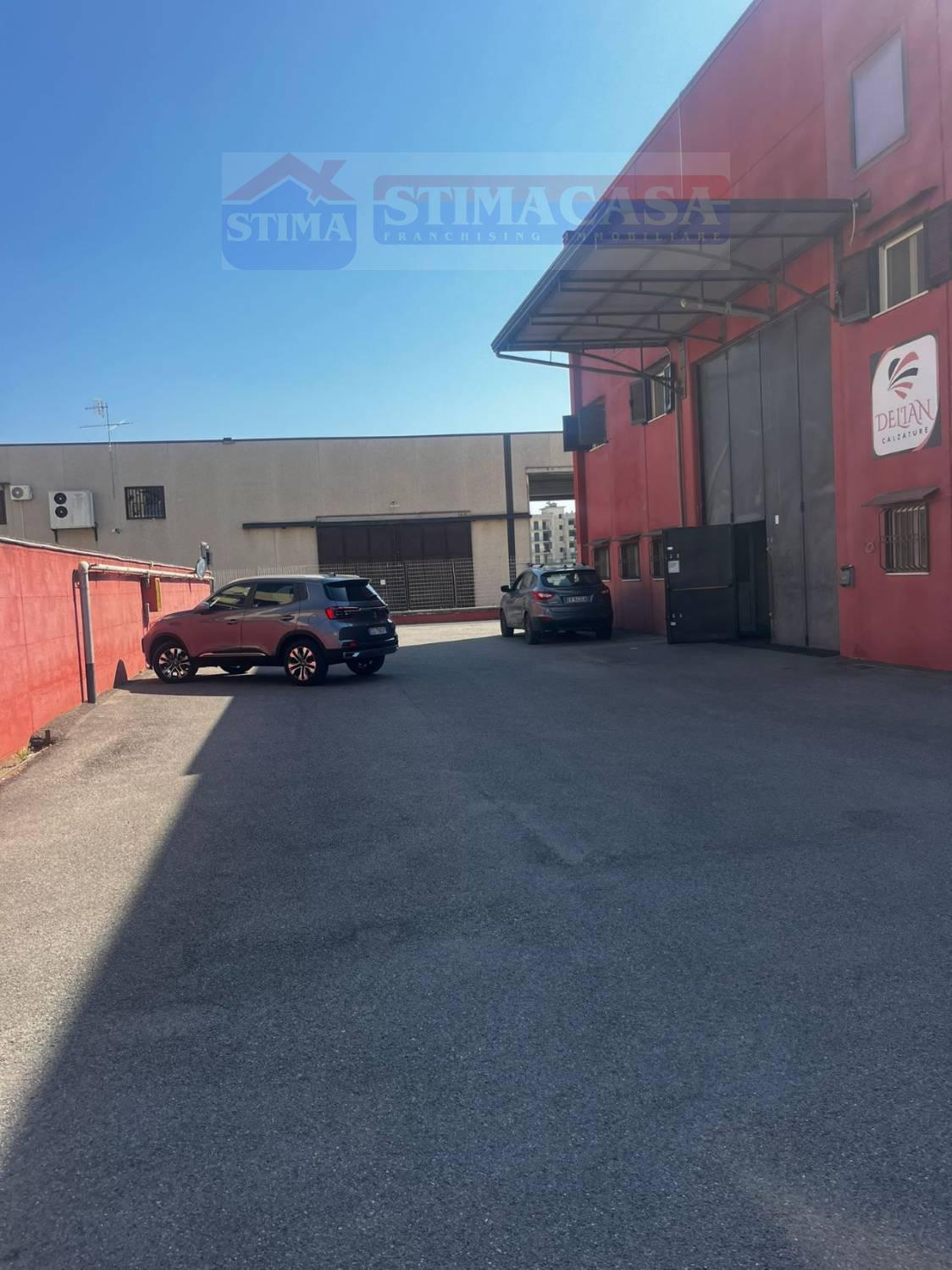 Capannone in affitto a Orta di Atella