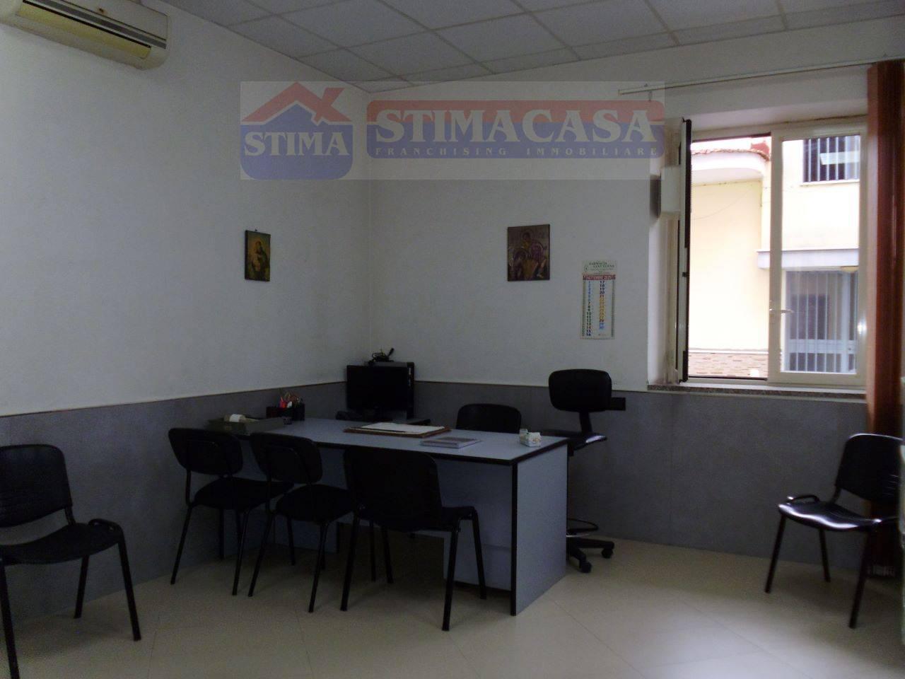 Ufficio in affitto a Afragola