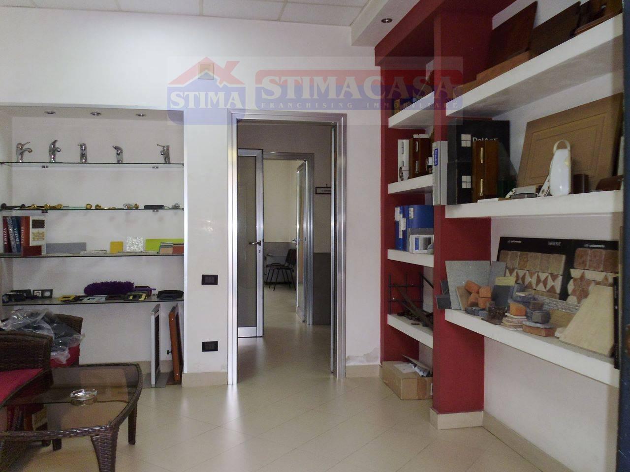 Ufficio in affitto a Afragola