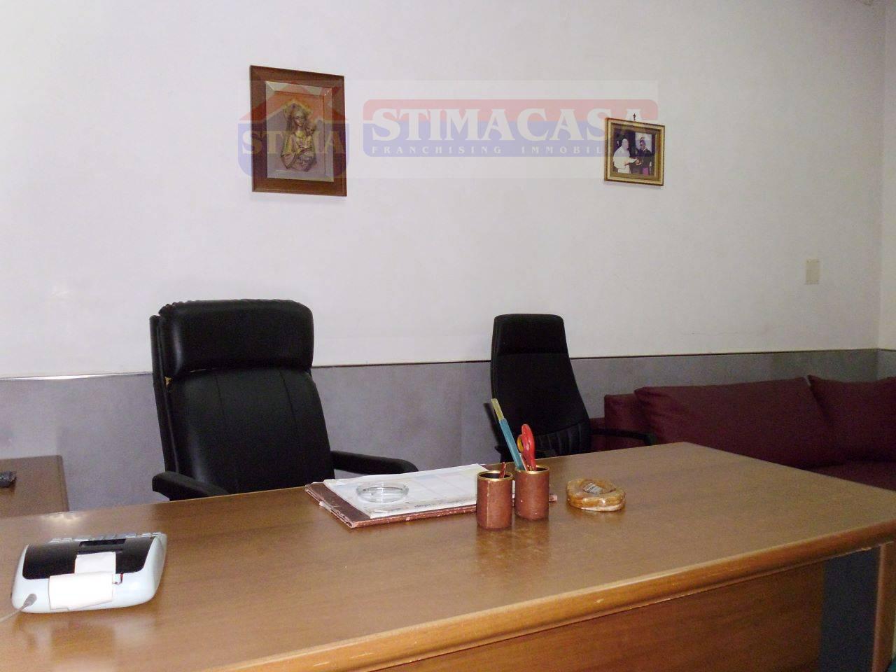 Ufficio in affitto a Afragola