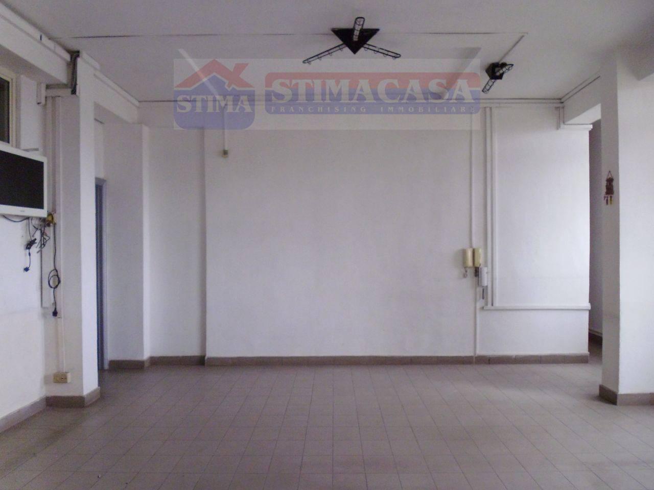 Capannone in affitto a Casandrino