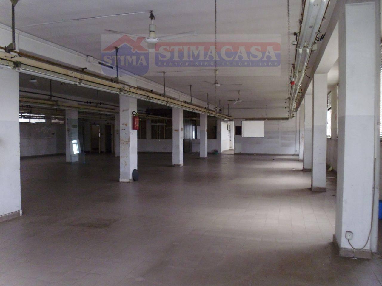 Capannone in affitto a Casandrino