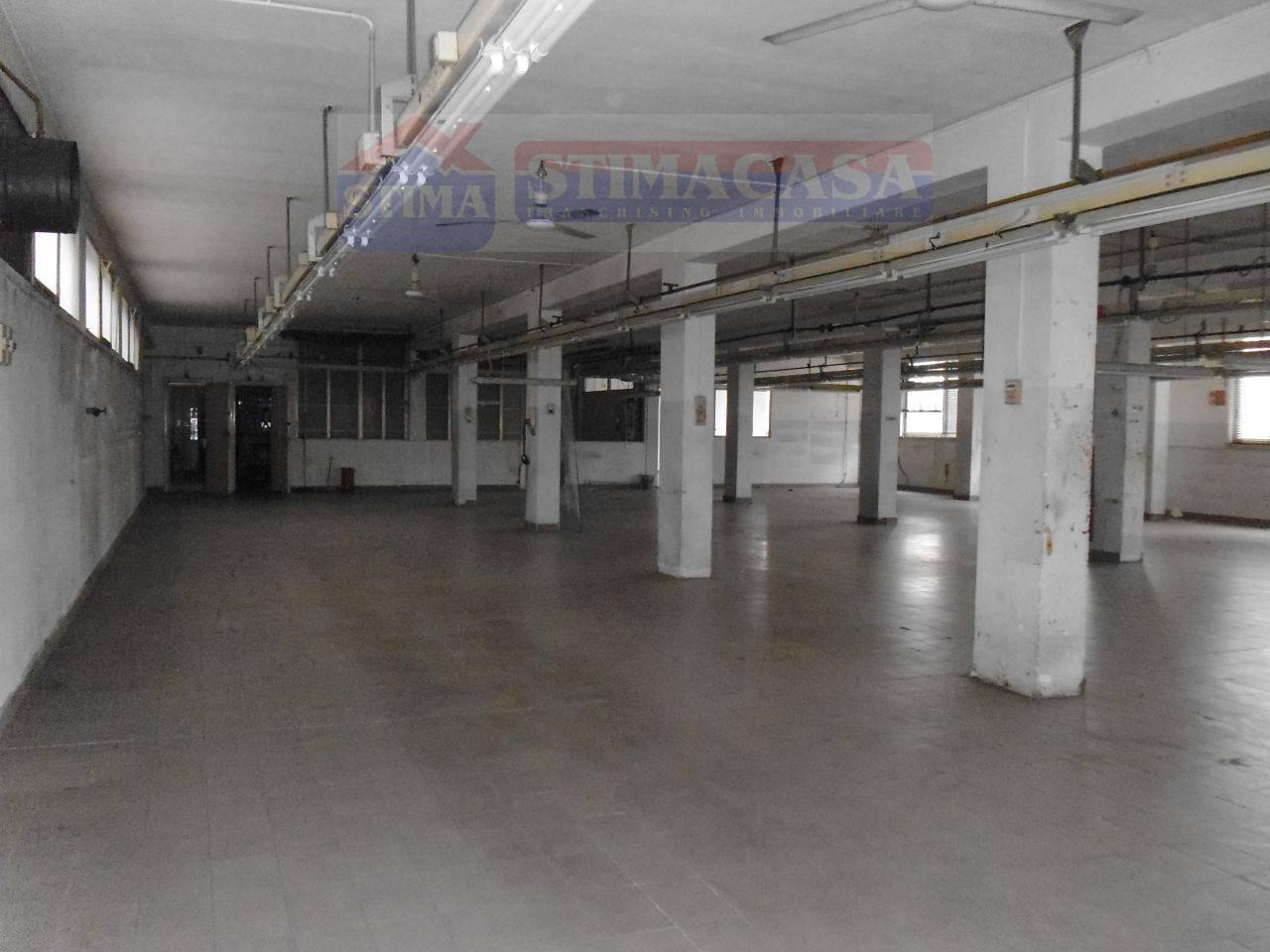 Capannone in affitto a Casandrino