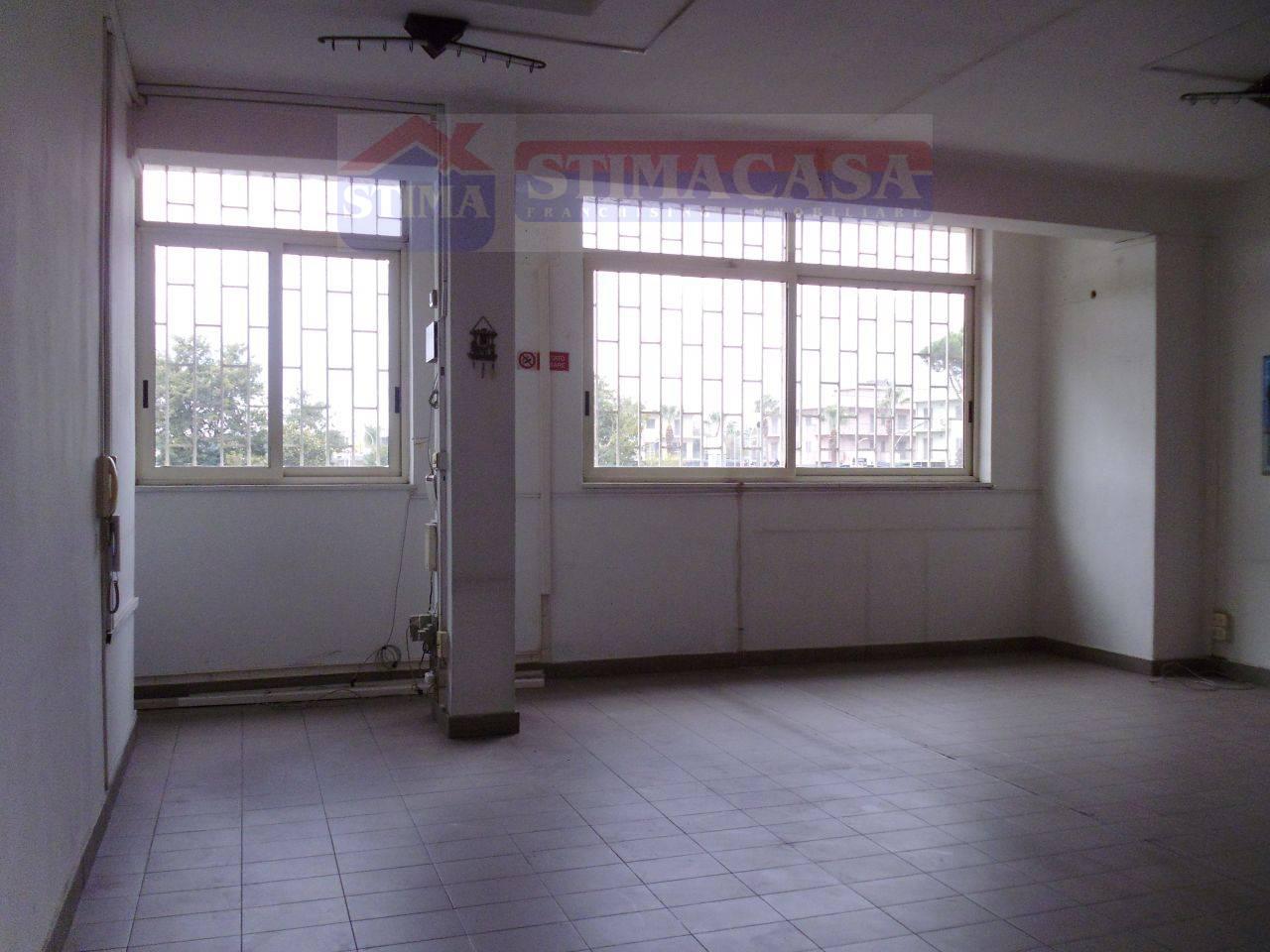 Capannone in affitto a Casandrino