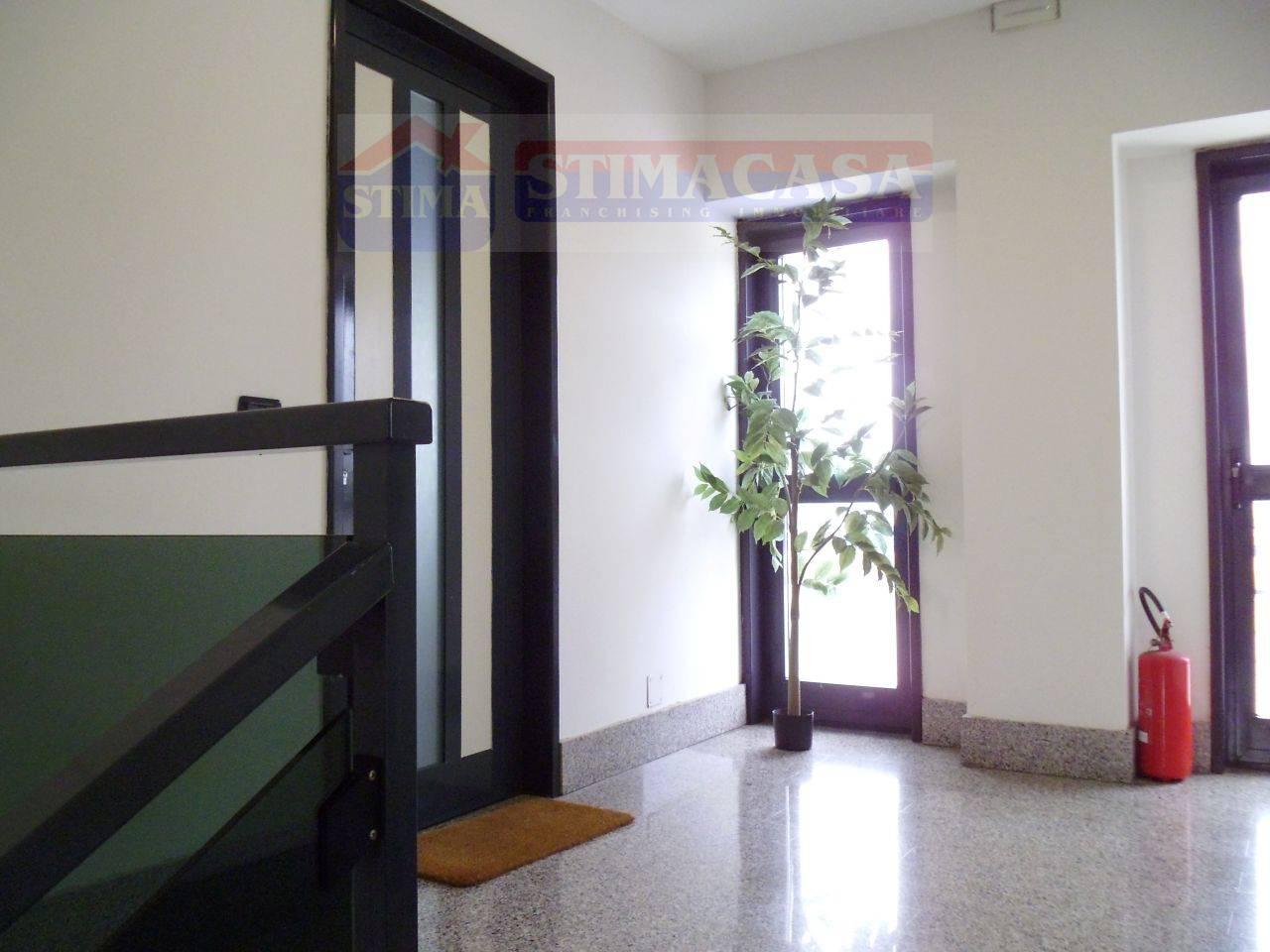 Ufficio in affitto a Casoria