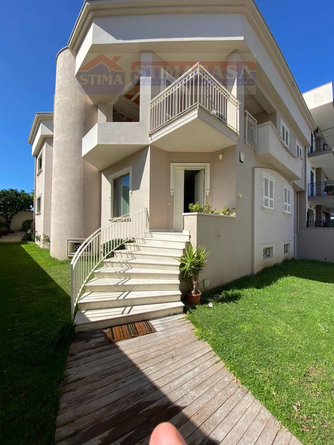 Villa Bifamiliare in affitto a Casoria