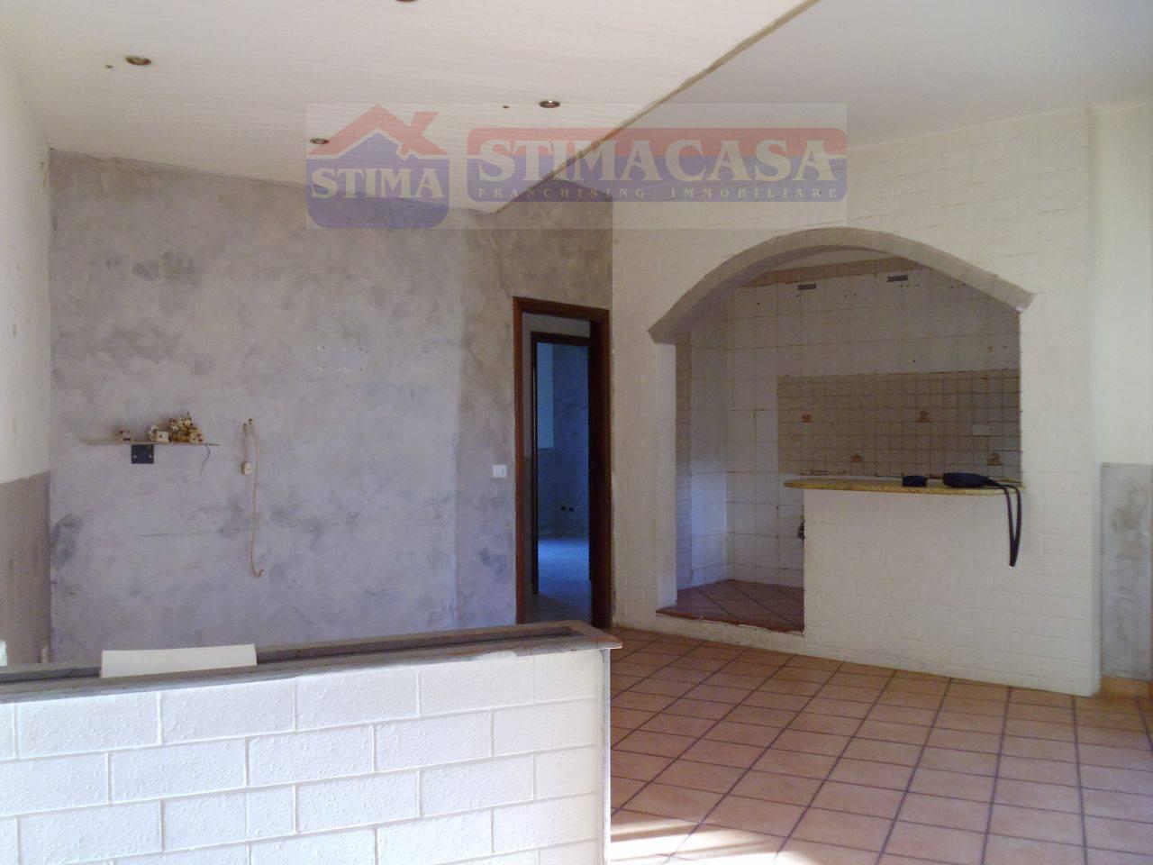 Quadrilocale con box a Afragola