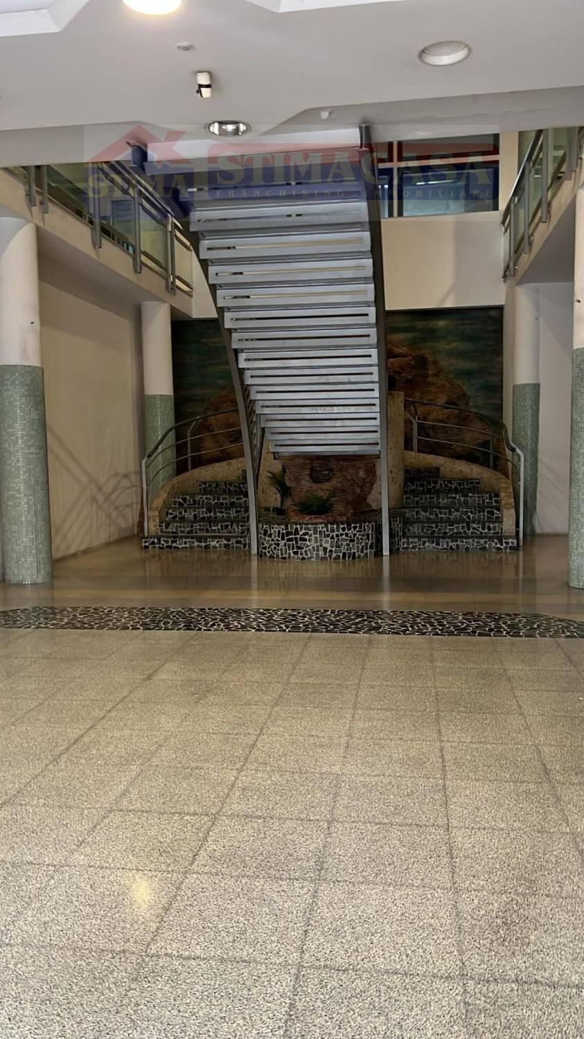 Ufficio in affitto a Casoria