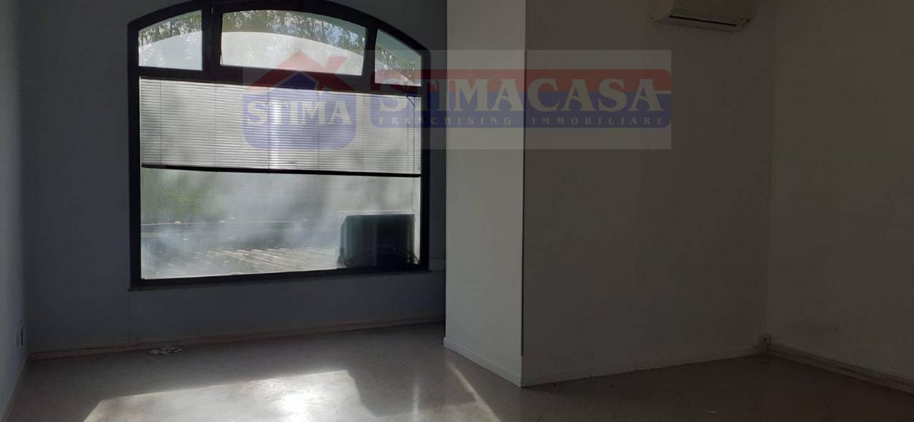 Ufficio in affitto a Casoria