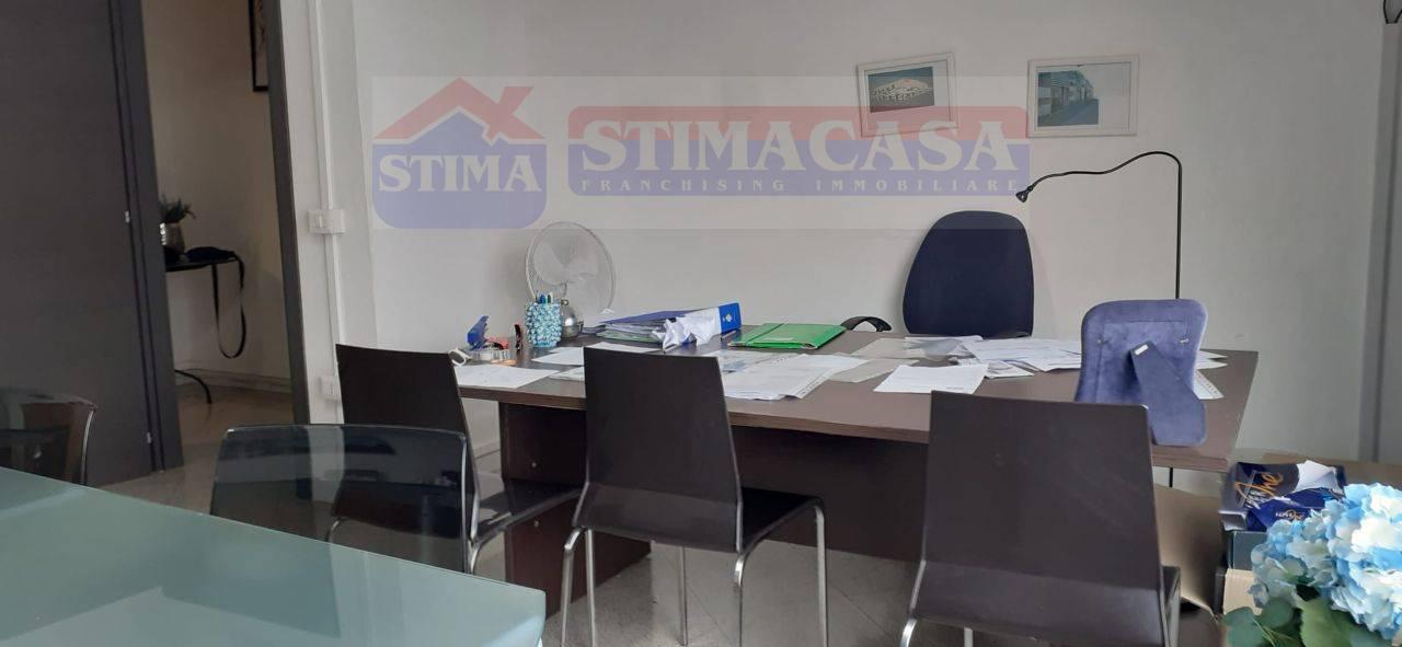 Ufficio in affitto a Casoria