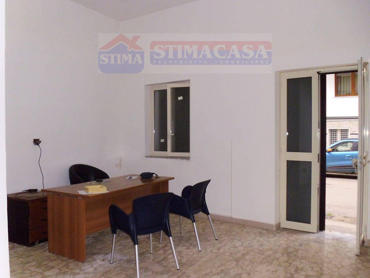 Ufficio in affitto a Afragola