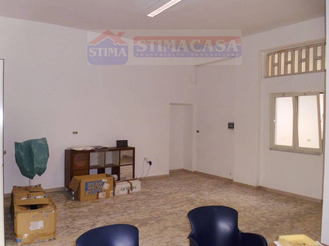 Ufficio in affitto a Afragola