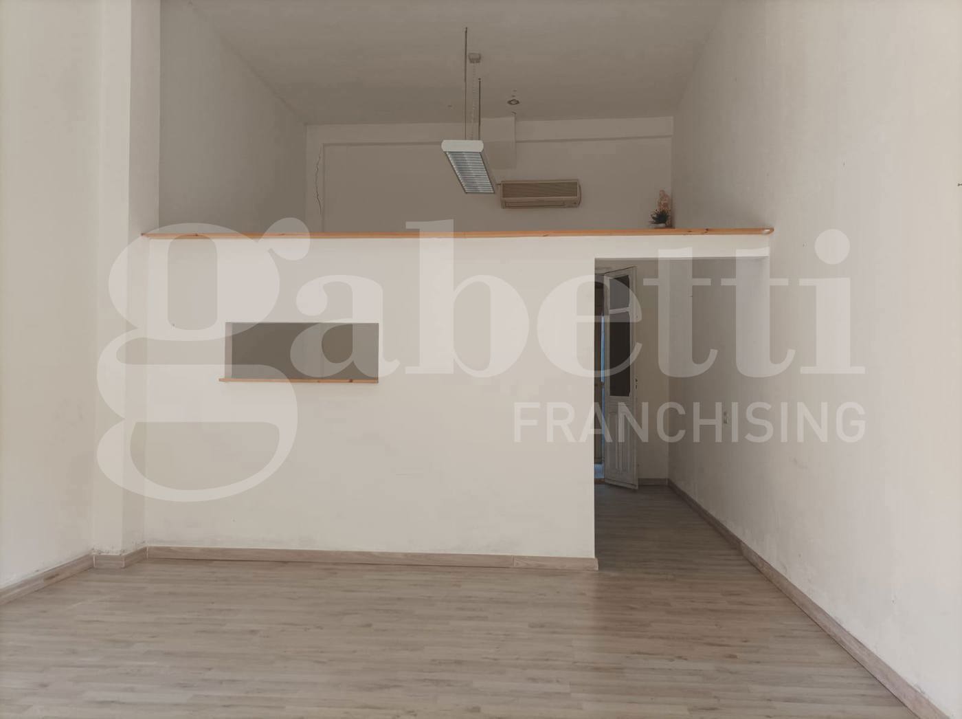 Negozio in affitto a Quartu Sant'Elena