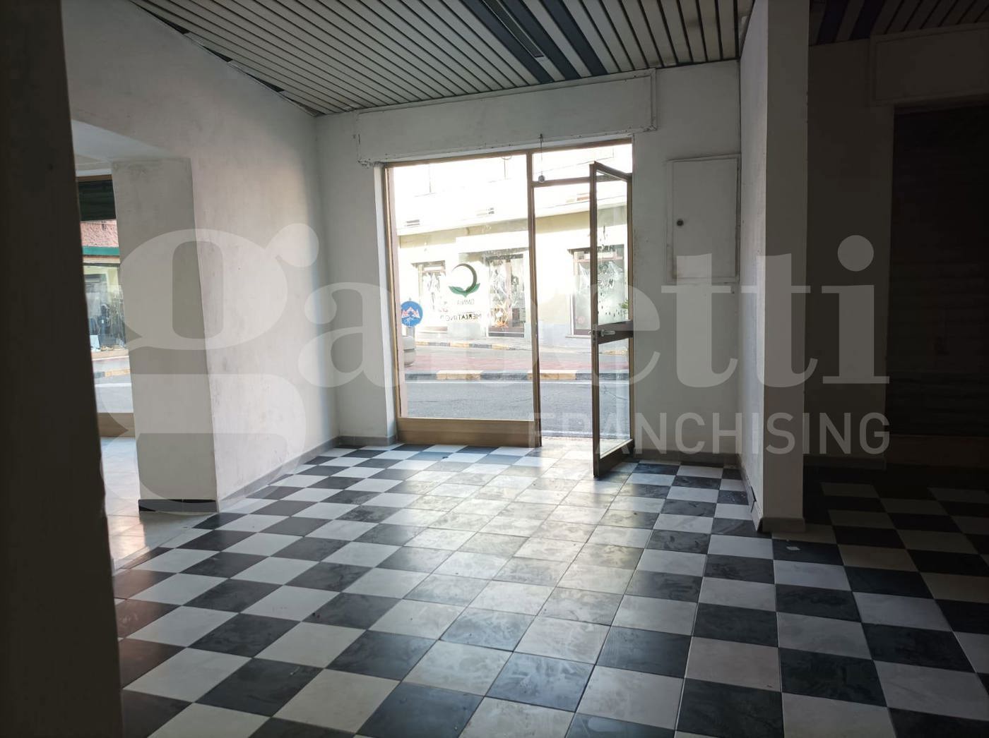 Negozio in vendita a Quartu Sant'Elena