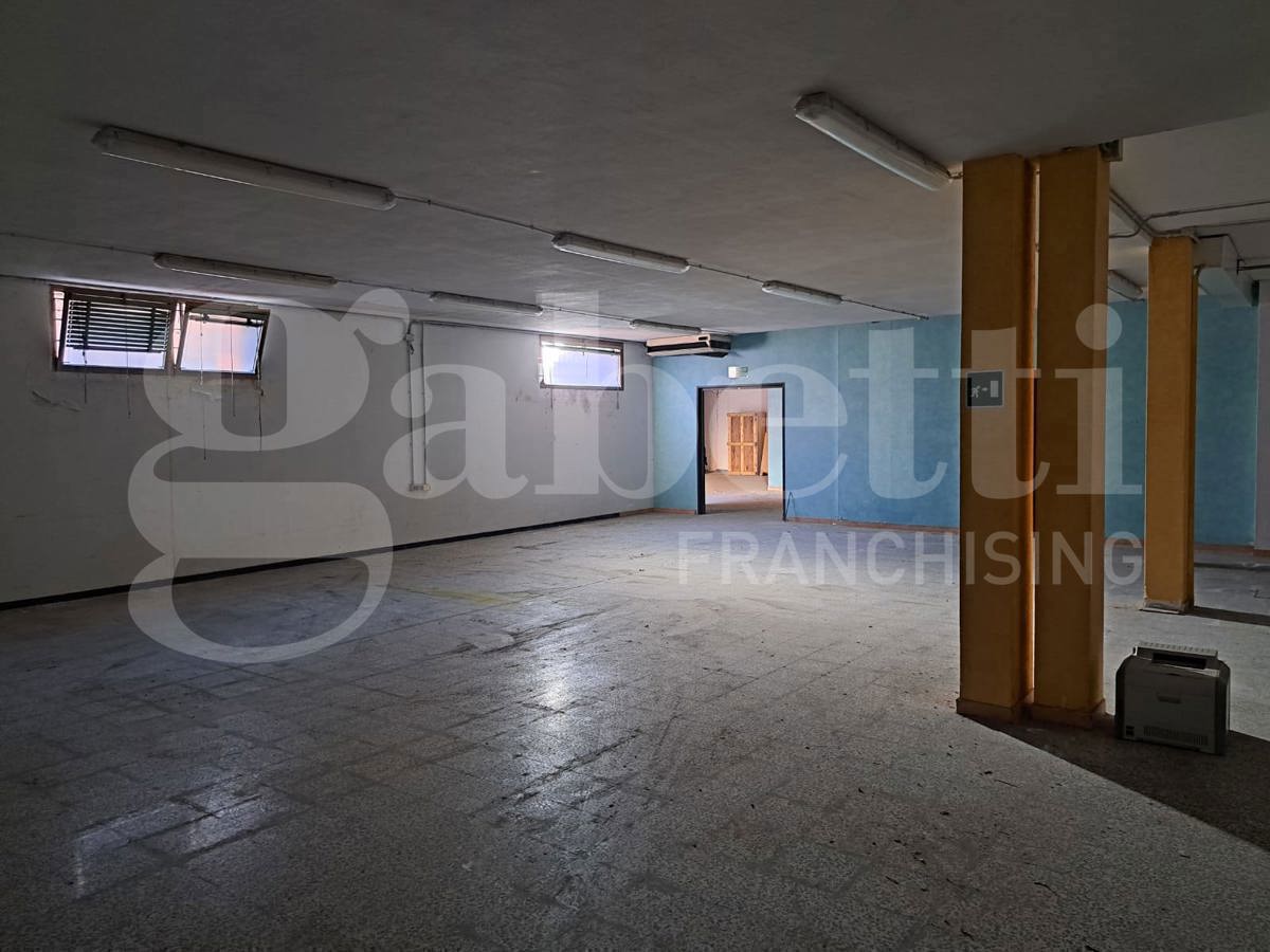 Magazzino in vendita a Quartu Sant'Elena