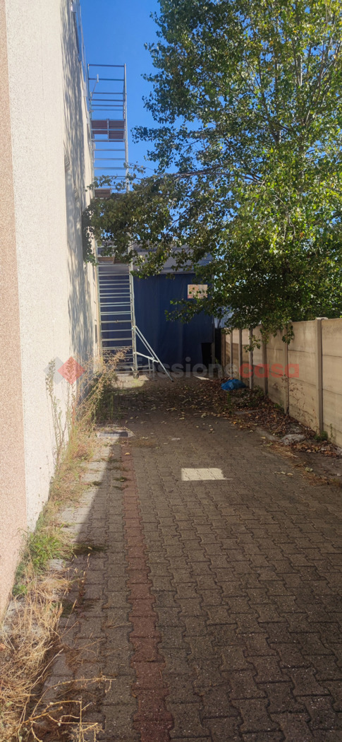 Capannone in affitto a Campi Bisenzio