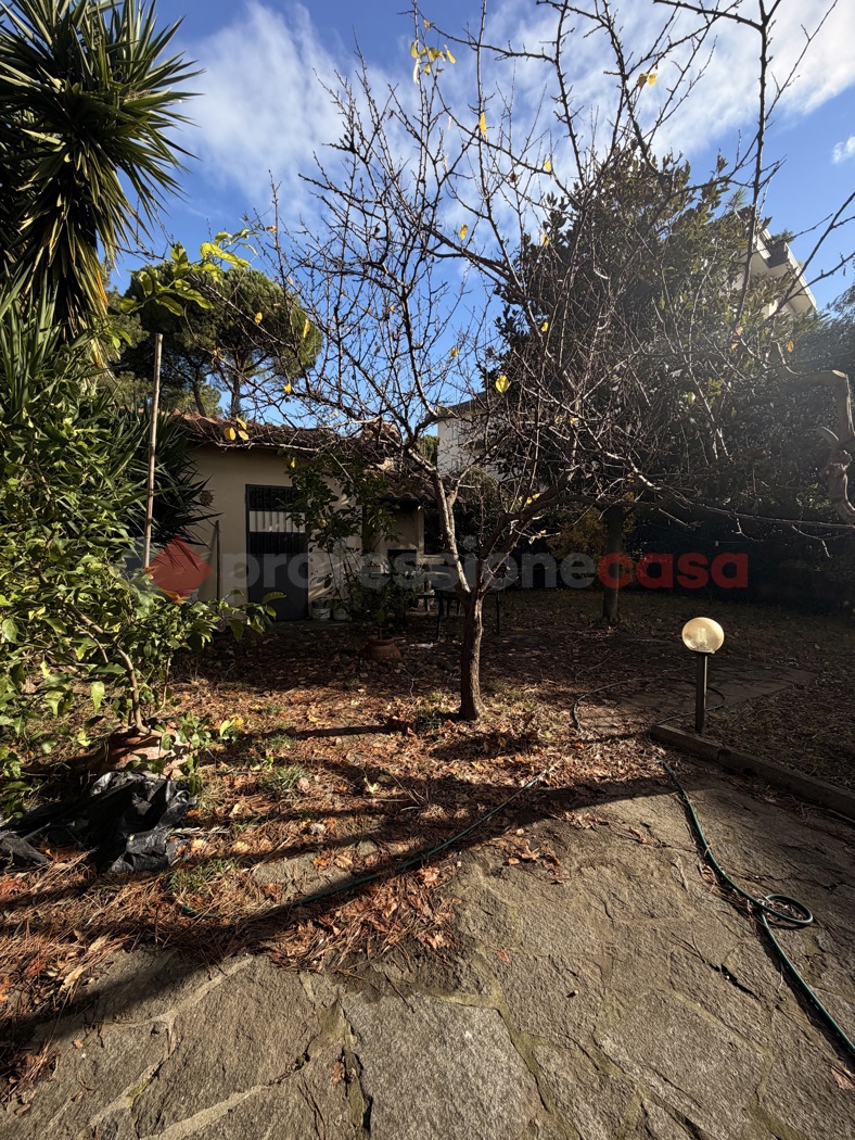 Casa indipendente in vendita a Prato