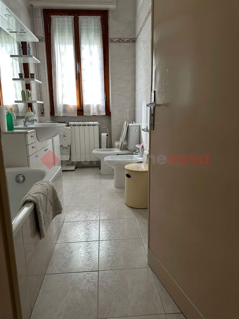 Villa con box doppio a Campi Bisenzio