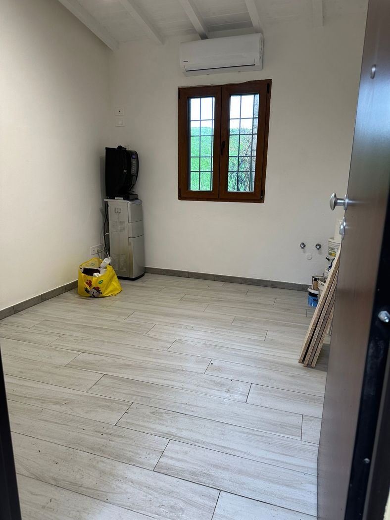 Monolocale ristrutturato a Campi Bisenzio