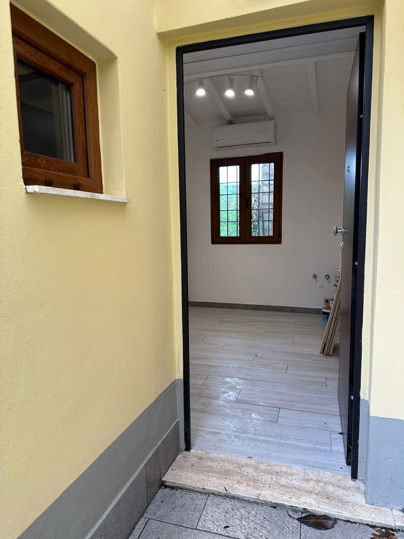 Monolocale ristrutturato a Campi Bisenzio