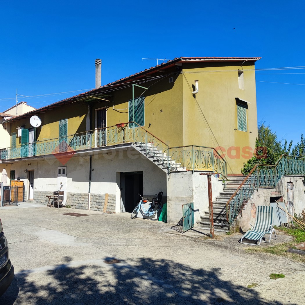Casa indipendente con giardino a Signa