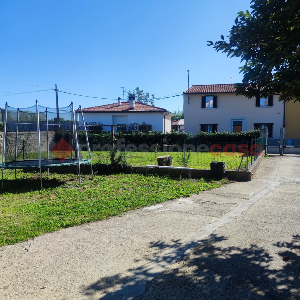 Casa indipendente con giardino a Signa